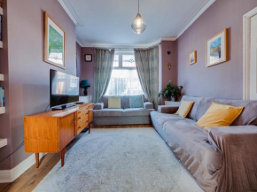 Cheerful 2 bedroom property Levenshulme